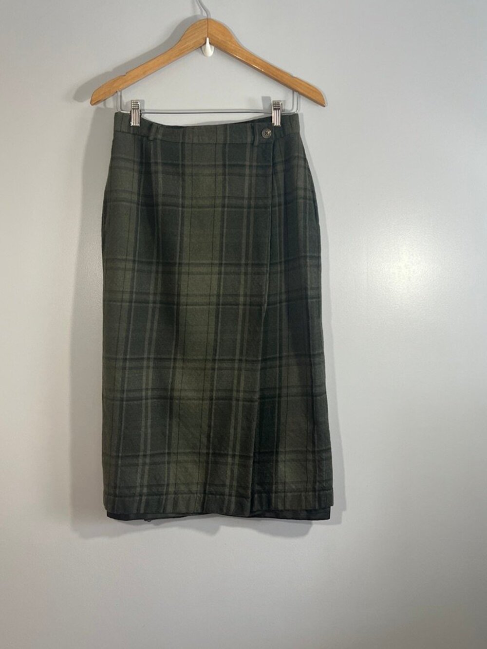 Lauren Ralph Lauren 100% Wool Green Plaid Wrap Skirt